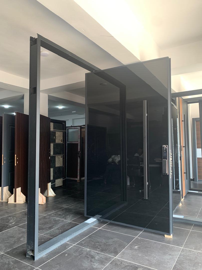 Semi Bulletproof Pivot door - Image 3