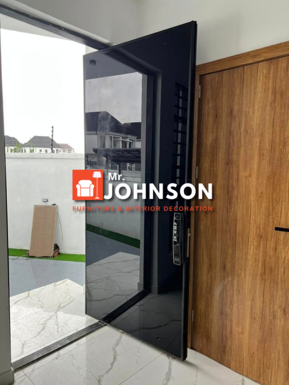 Semi Bulletproof Pivot door